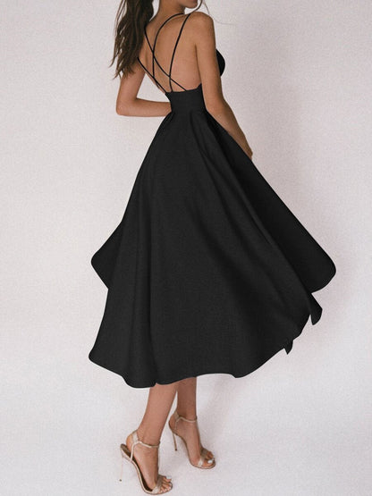 Gabriella - Robe satinée avec bretelles croisées