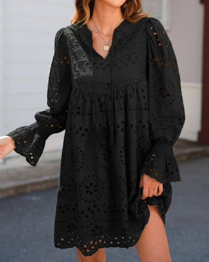 Paisley - Élégante robe midi avec découpes