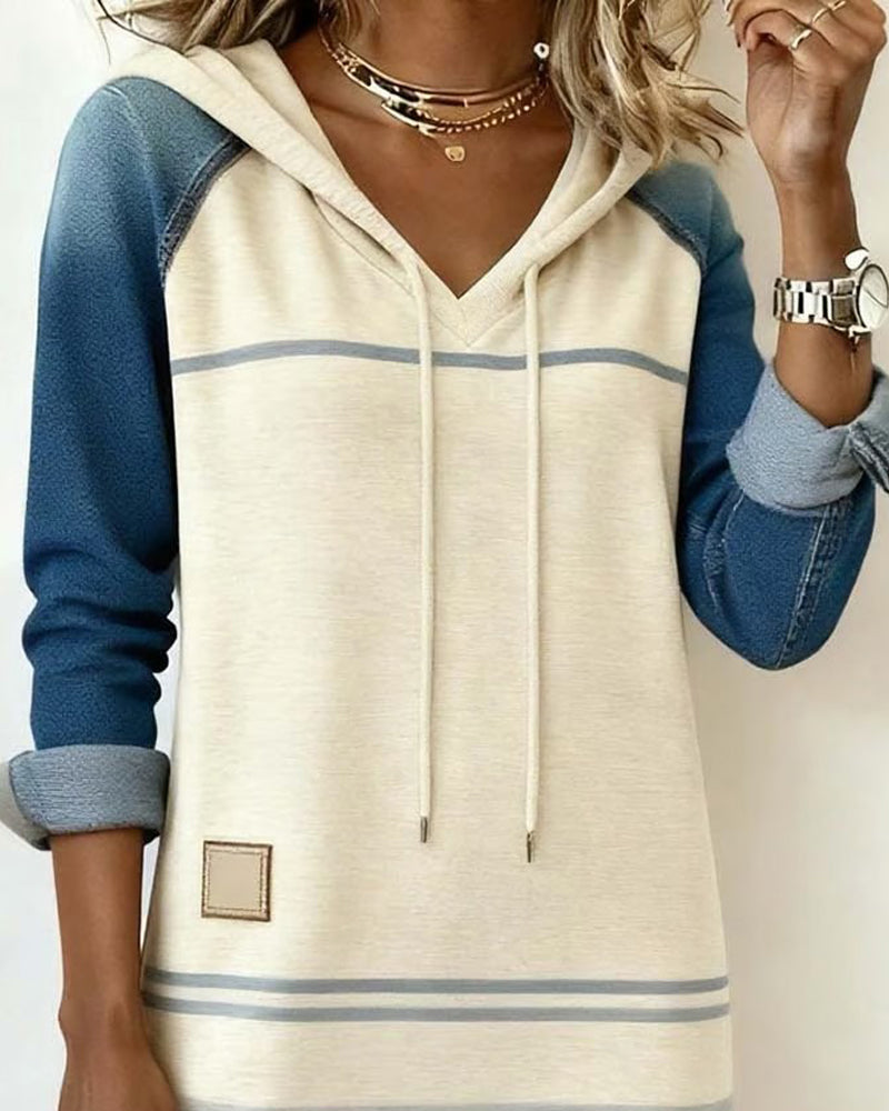 Robe à Capuche Rayée et Mélange de Couleurs