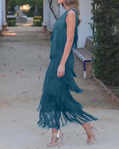 Robe à franges élégante Maya avec épaules dénudées
