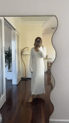 Sara - Nouvelle Robe Midi en Tricot