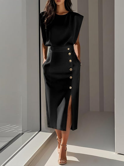 Malene™ | Robe Midi Unie avec Ouverture de Boutons et Décolleté Rond