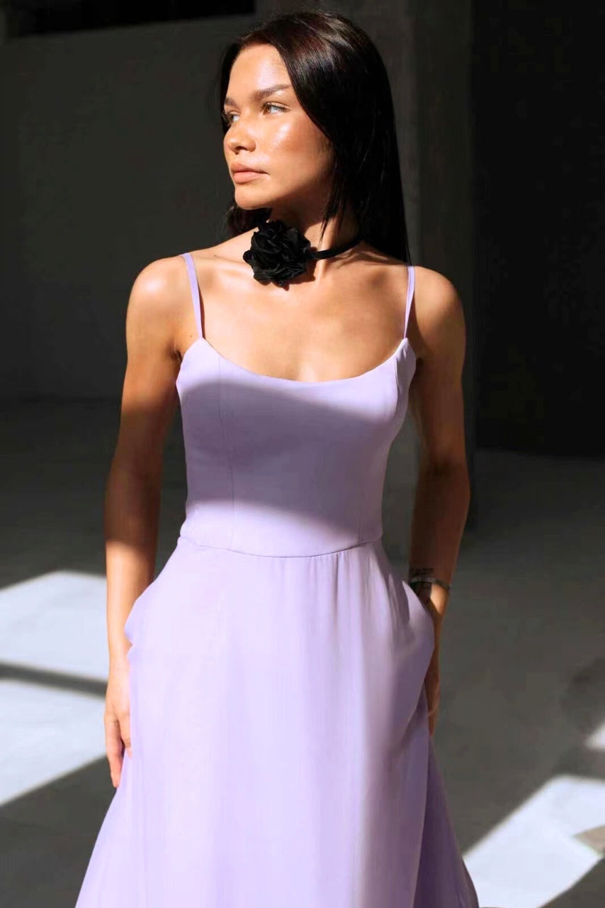 Blair - Robe Midi Fluide et Élégante