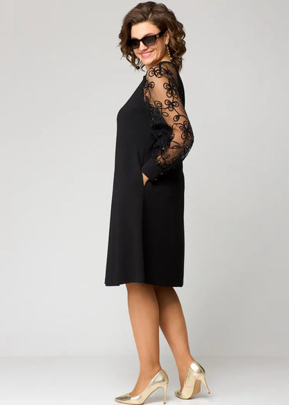 Elara - Robe à Manches en Dentelle