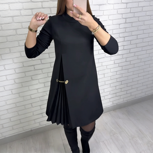 MADELINE – ROBE MINI ÉLÉGANTE AVEC DES ACCENTS PLISSÉS