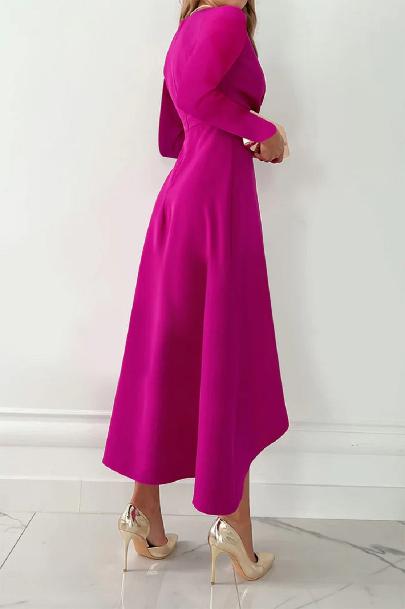Cerise - Robe plissée monochrome, parfaite pour les occasions spéciales