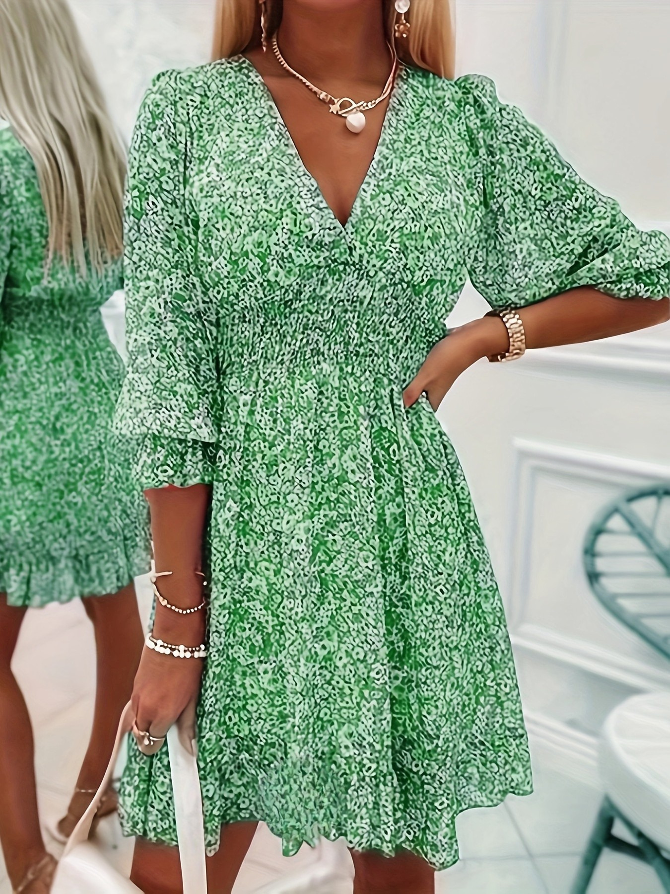 Evie | Robe Mini Élégante avec Volants Floraux