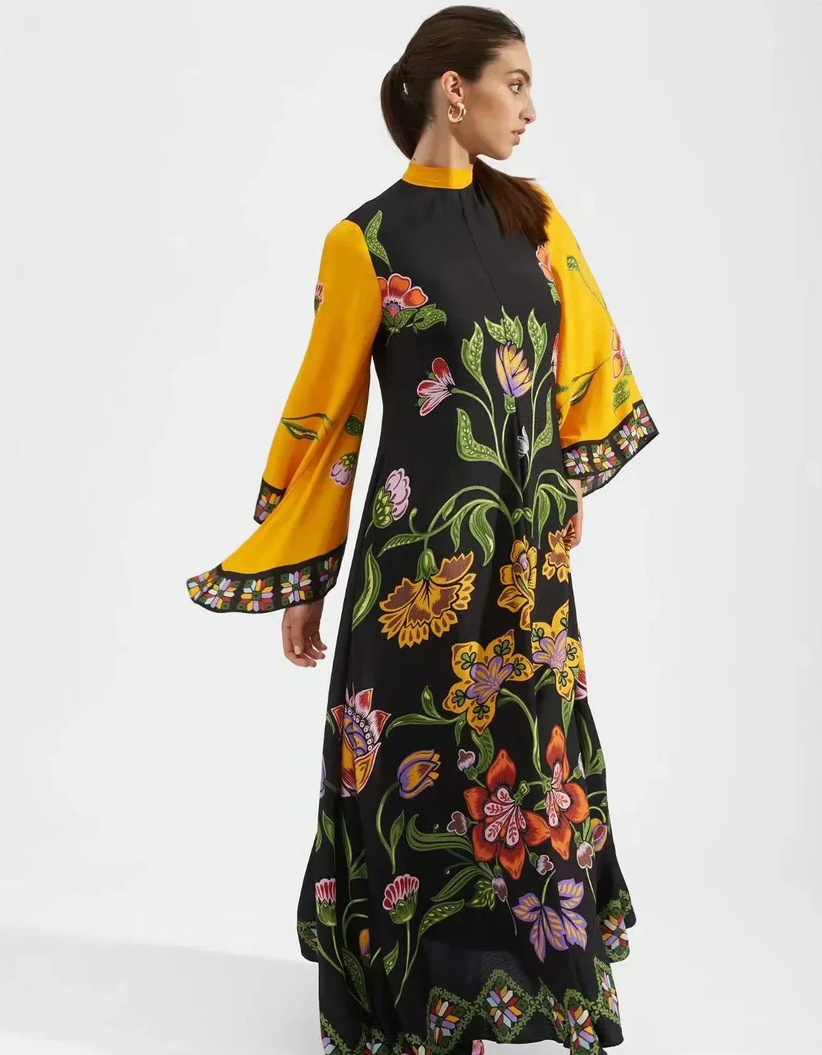 Robe Maxi Florale Sculpted Elegance™