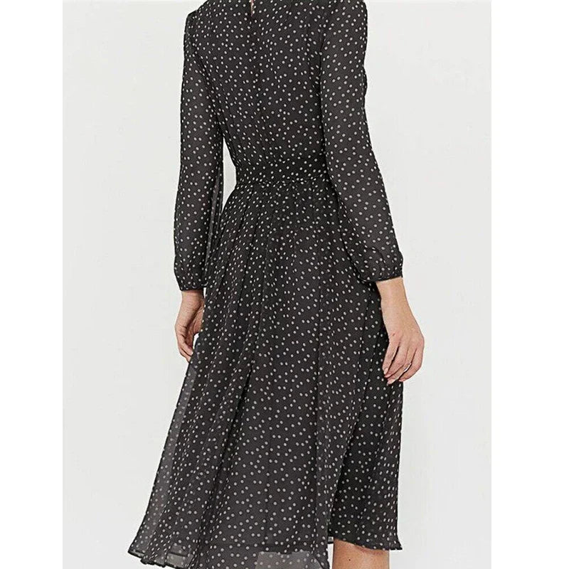 Delfie – Robe Midi à Pois Fluides