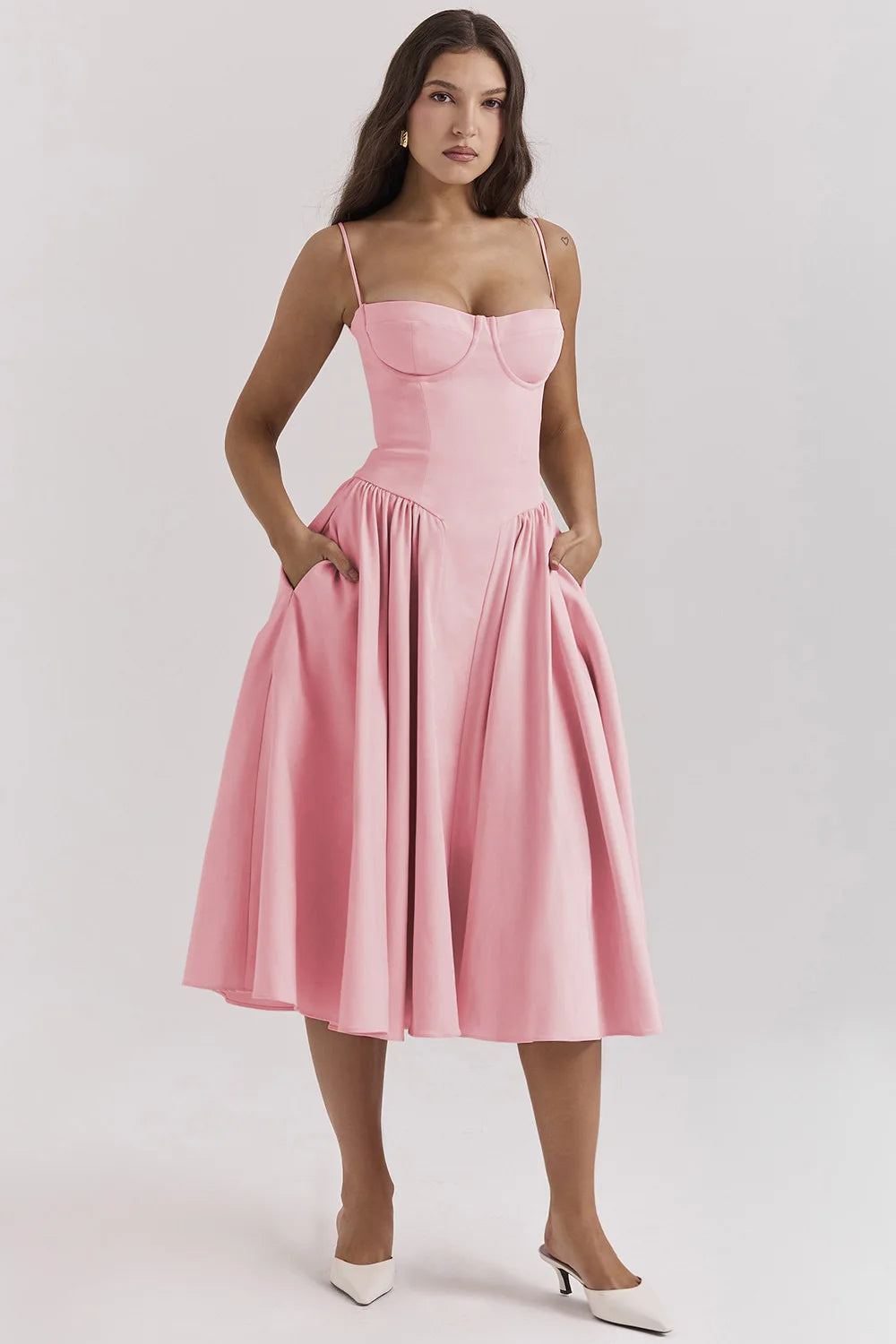 Elara | Robe à bretelles avec corset