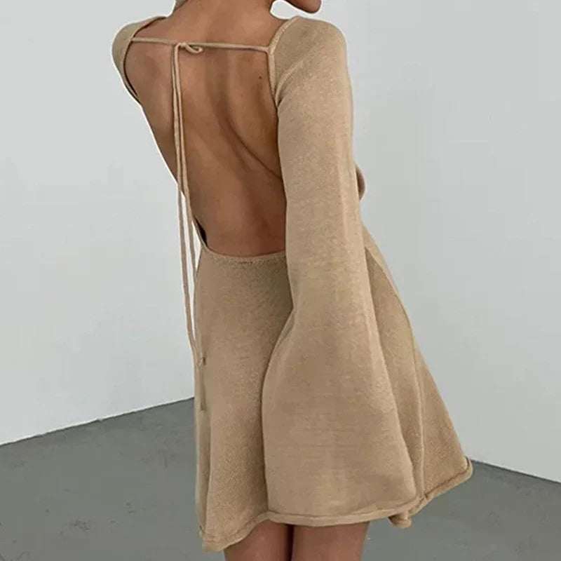 Robe Mini à Manches Longues pour Femmes avec Décolleté Large et Manches Évasées