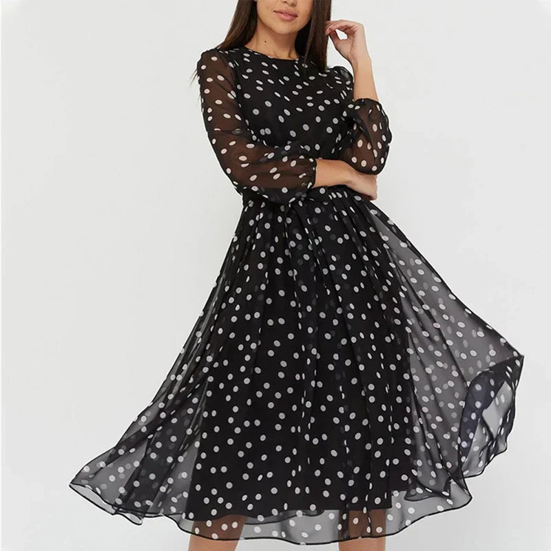 Delfie – Robe Midi à Pois Fluides