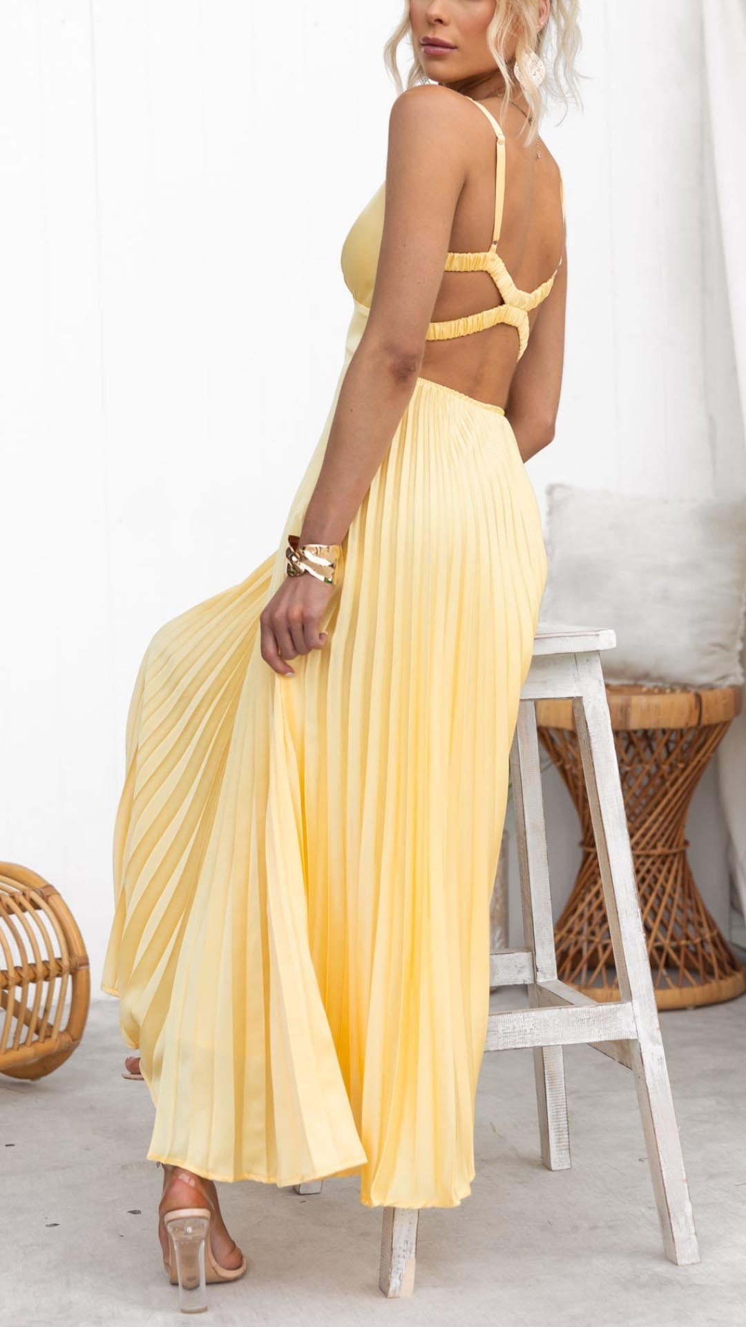 Jane | Robe Maxi Plissée avec Décolleté en V