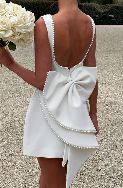 Mini Robe – Élégance avec des accents raffinés