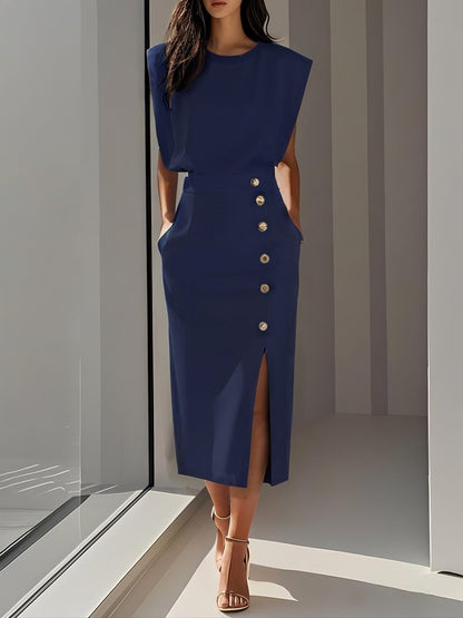Malene™ | Robe Midi Unie avec Ouverture de Boutons et Décolleté Rond