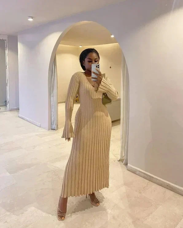 Sara - Nouvelle Robe Midi en Tricot