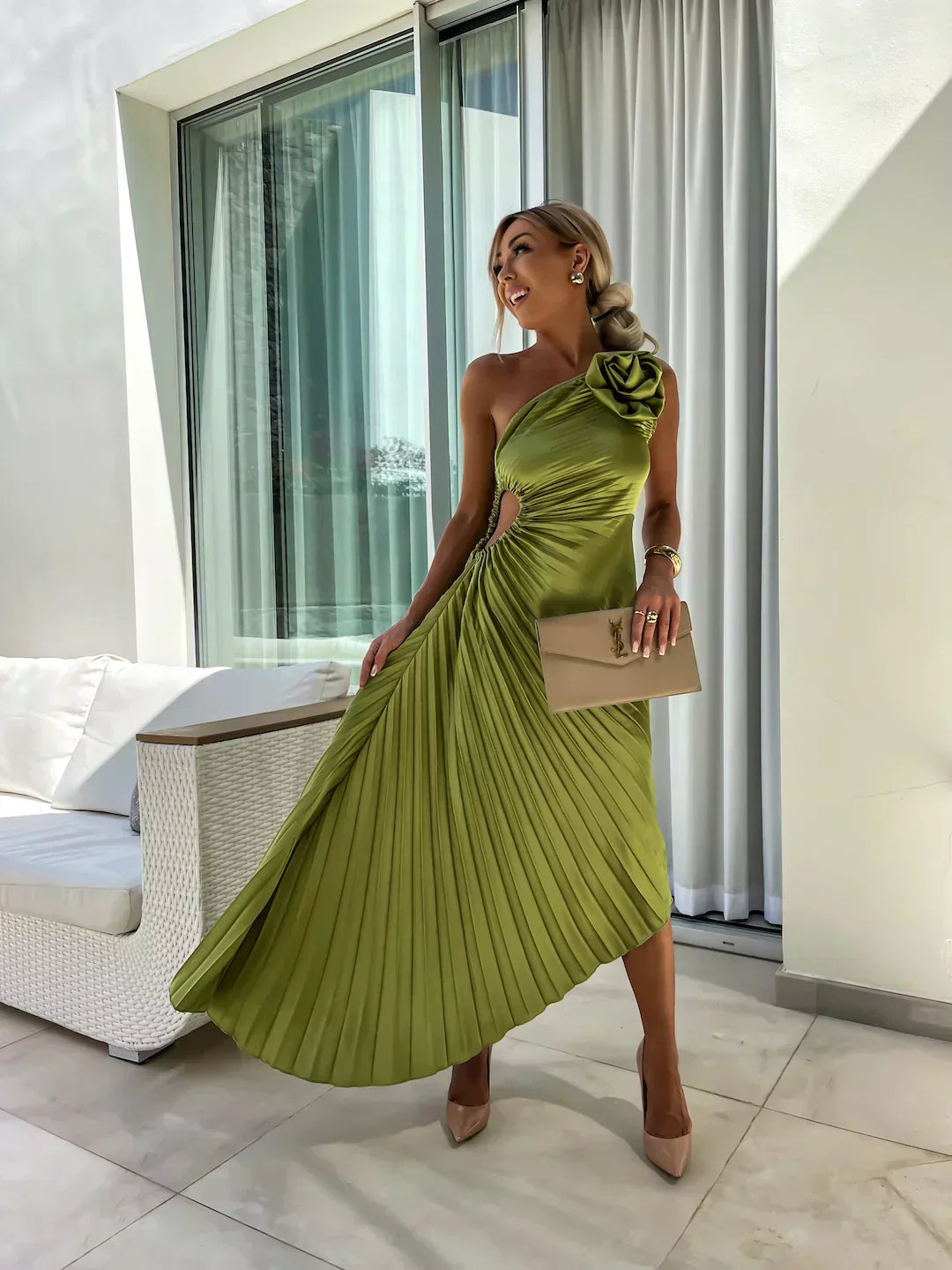 Lizbeth - Robe Maxi à Fleurs avec Épaule Dégagée