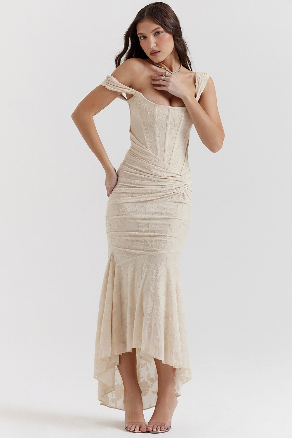 Dove - Robe Maxi en Dentelle Élégante et Ajustée