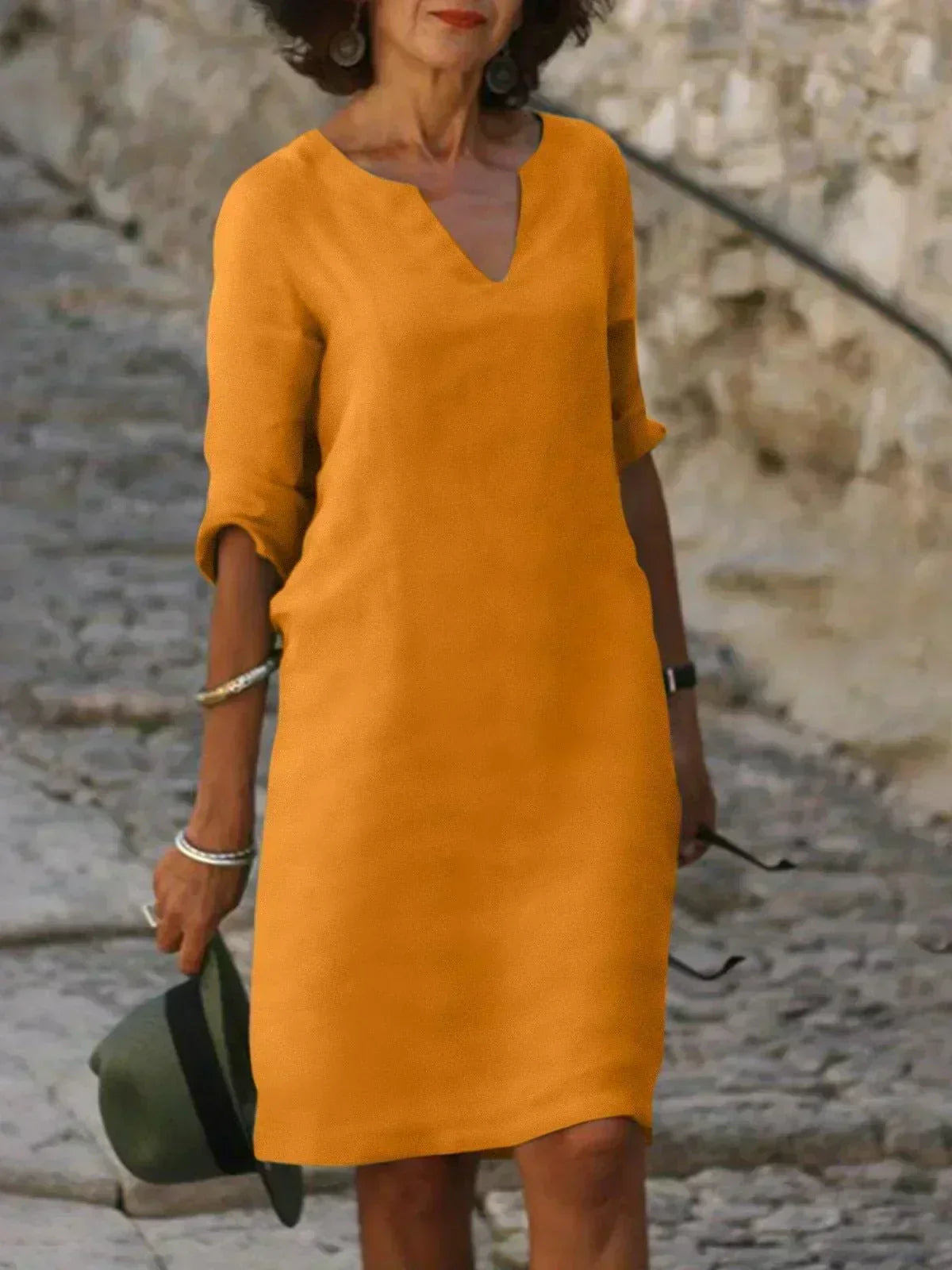 Sophia | Robe Midi Décontractée avec Décolleté en V