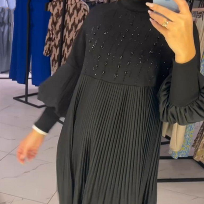 Marlene | Robe Grande Taille avec Col Haut et Manches Bouffantes